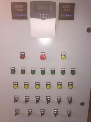 控制箱